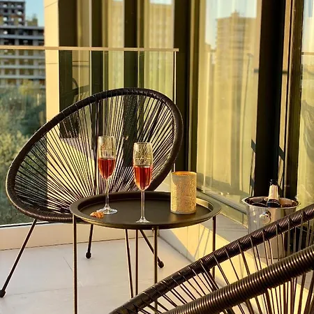 公寓 Golden Vibes In Bel Air *