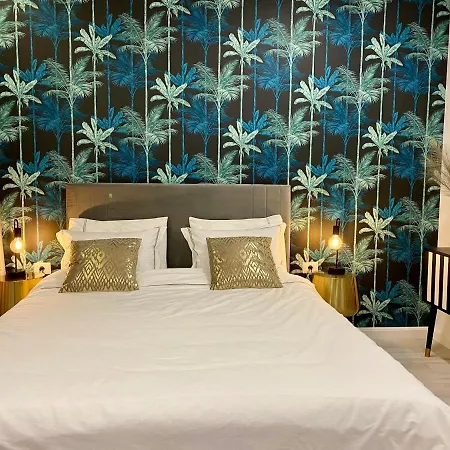 Golden Vibes In Bel Air *