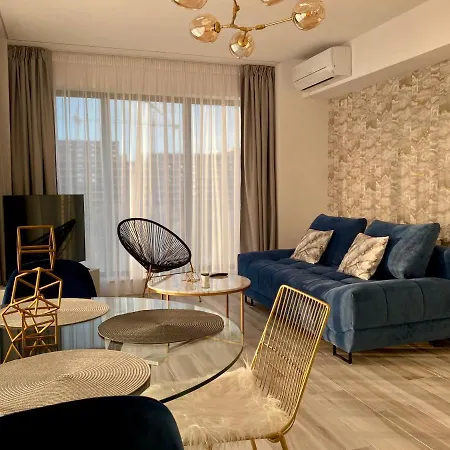 Golden Vibes In Bel Air * Mamaia