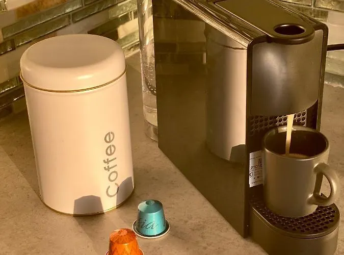 Golden Vibes In Bel Air Daire *